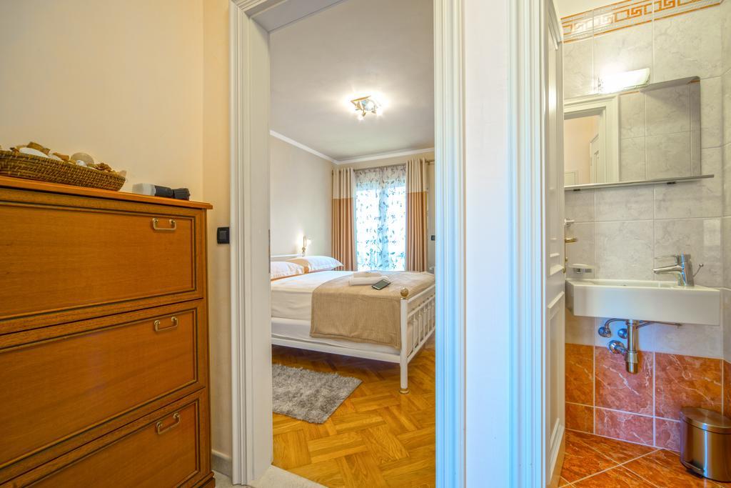 Apartments Anna โอมิช ห้อง รูปภาพ
